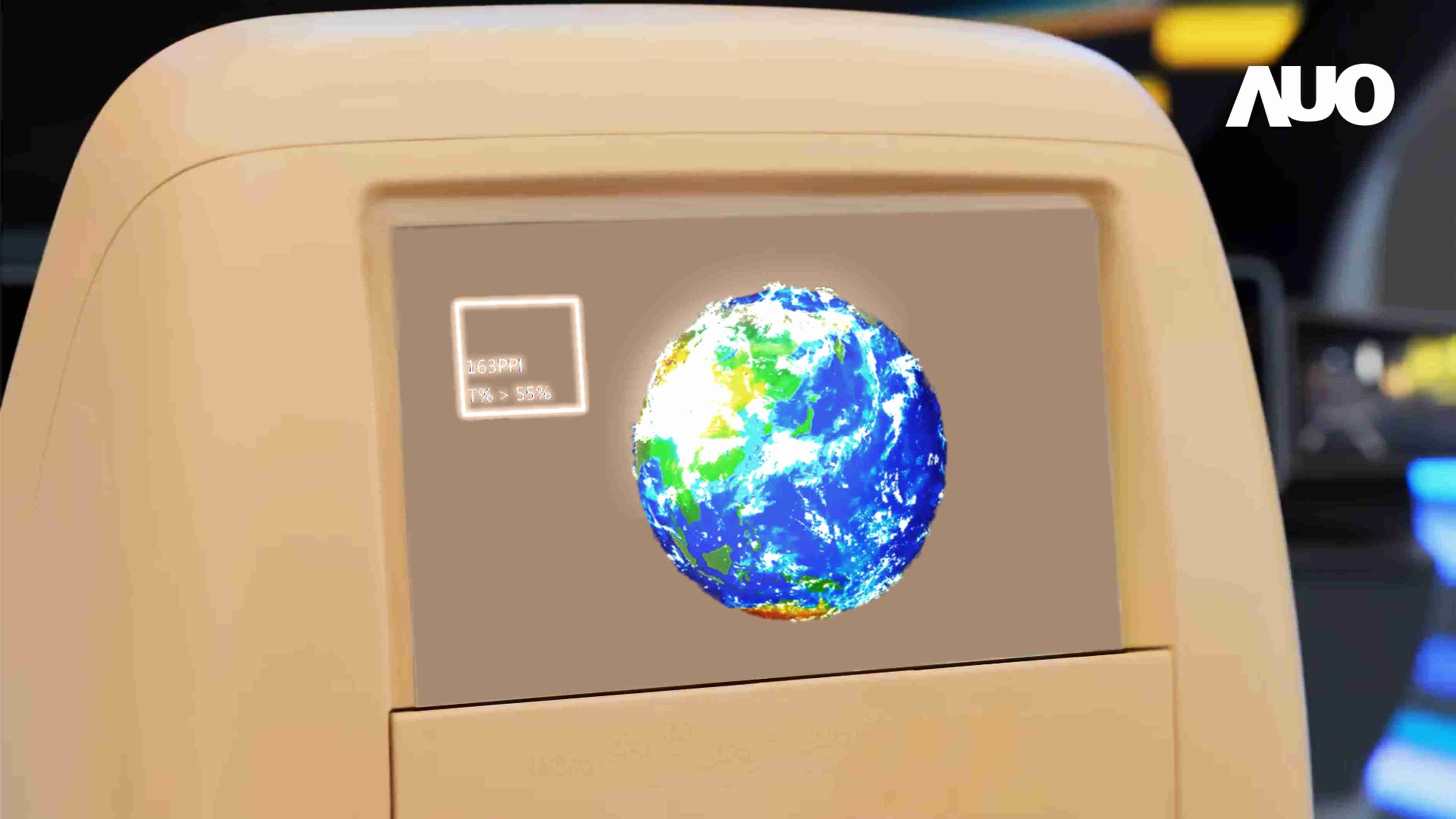 尊时凯龙突破设计与制程挑战，，，，推出全球最高分辨率163ppi的13.5吋透明Micro LED面板，，，，并积极布局智能车市场，，以期拓展透明显示应用的可能性